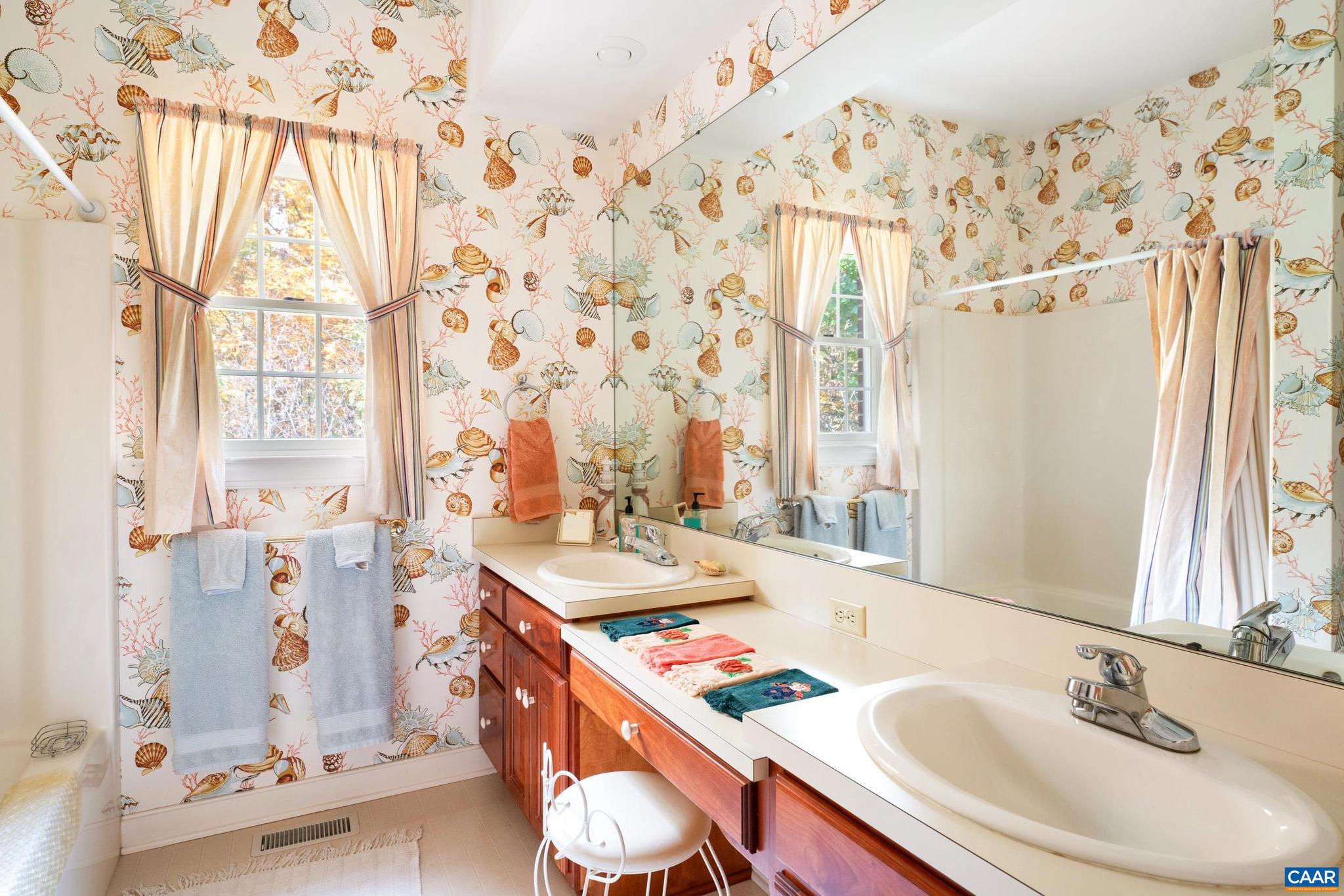 HARE GLEN - Residential