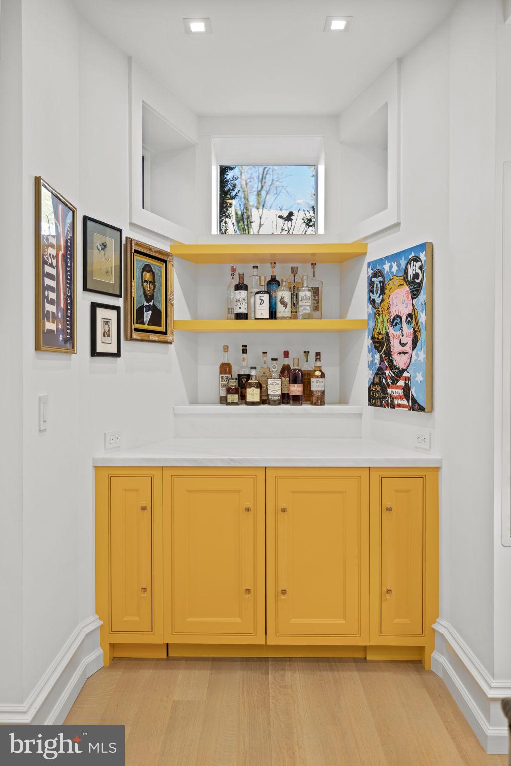 GEORGETOWN - Residential
