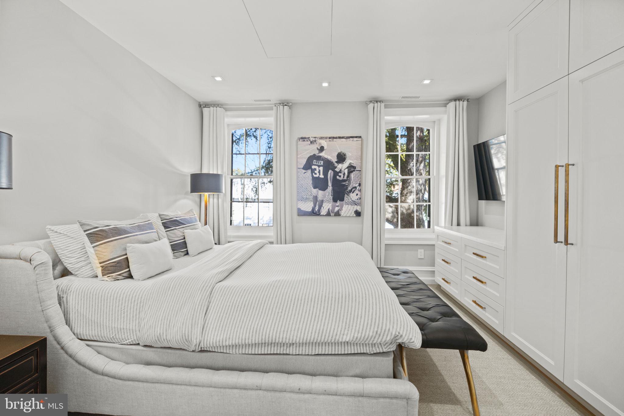 GEORGETOWN - Residential