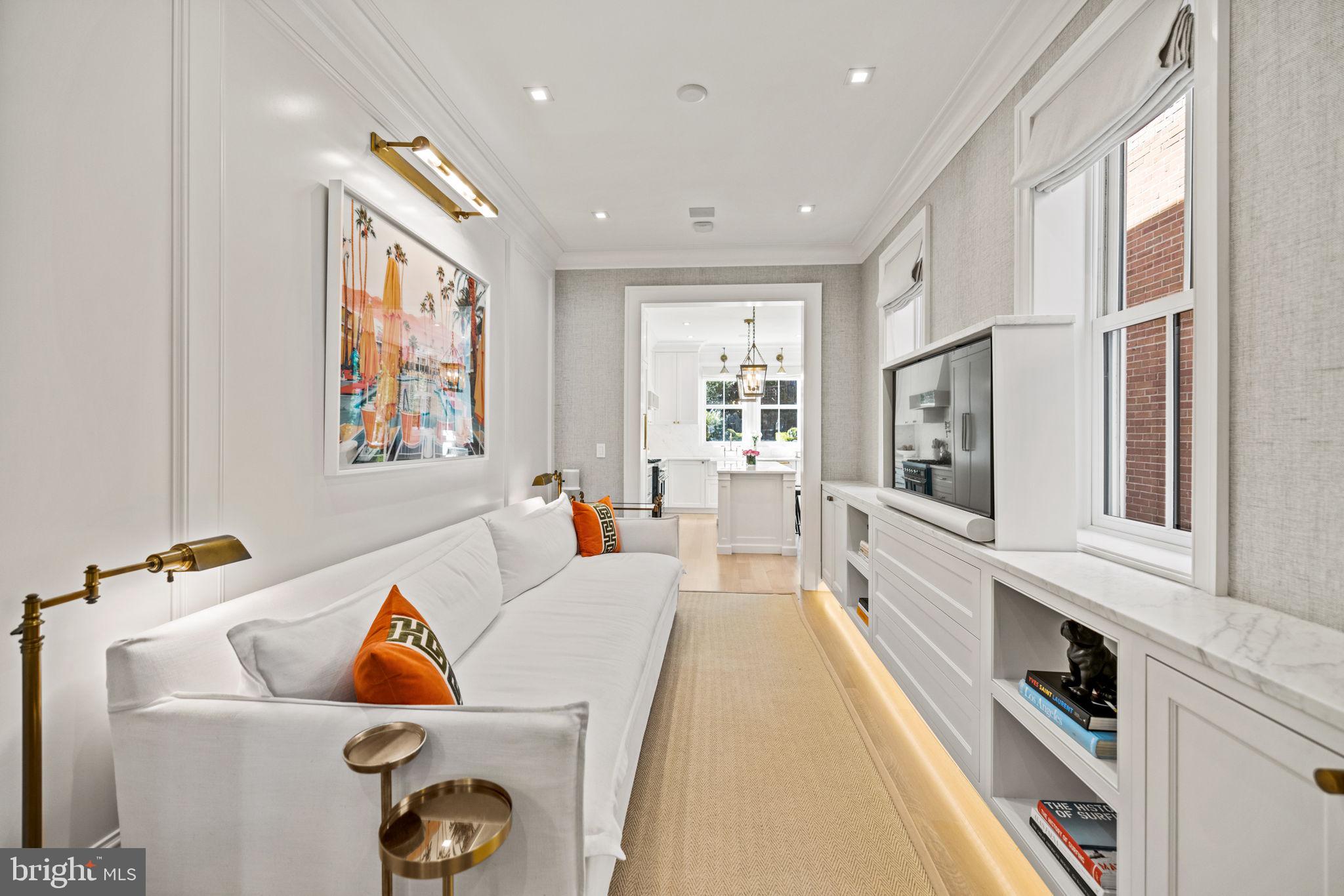 GEORGETOWN - Residential