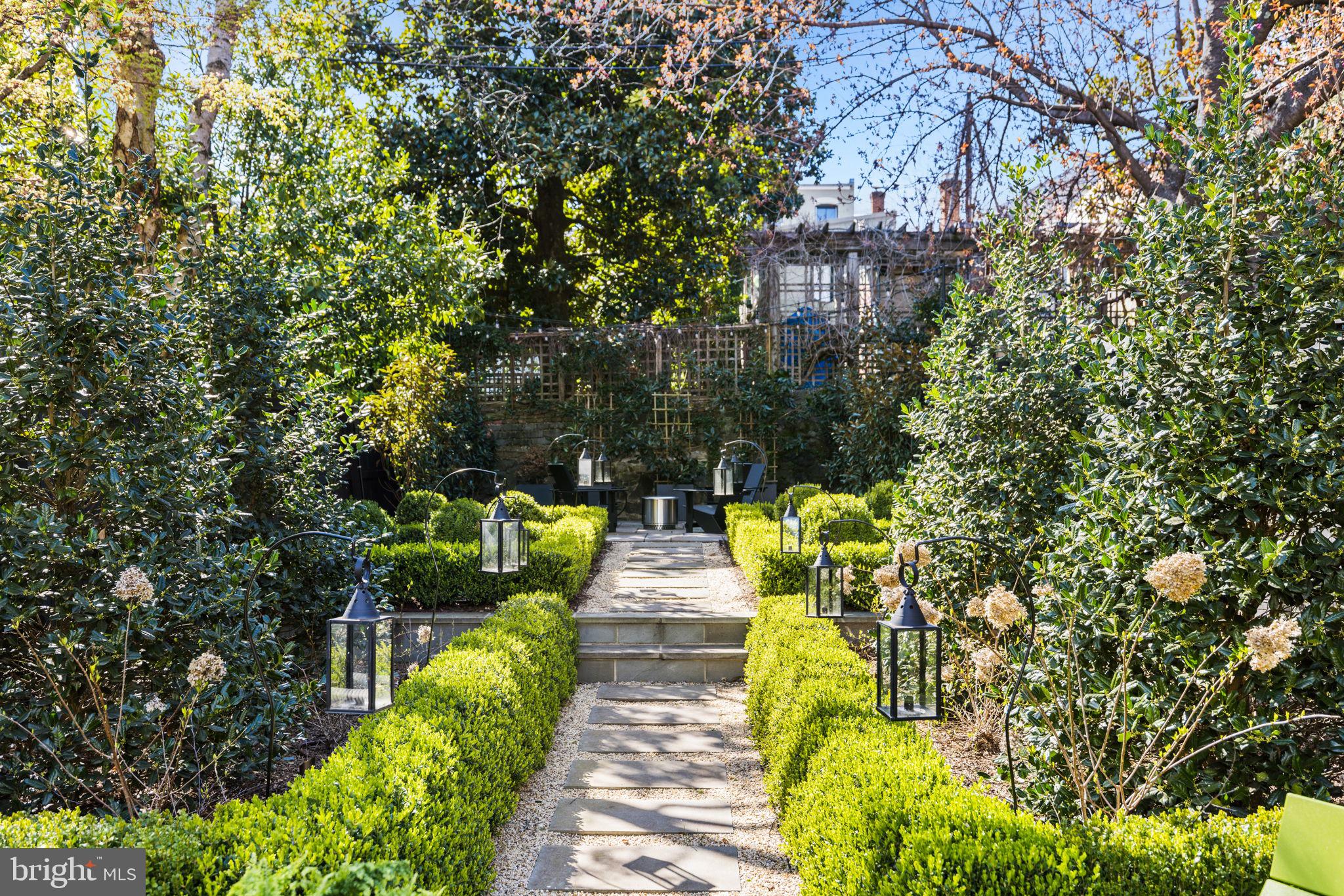 GEORGETOWN - Residential