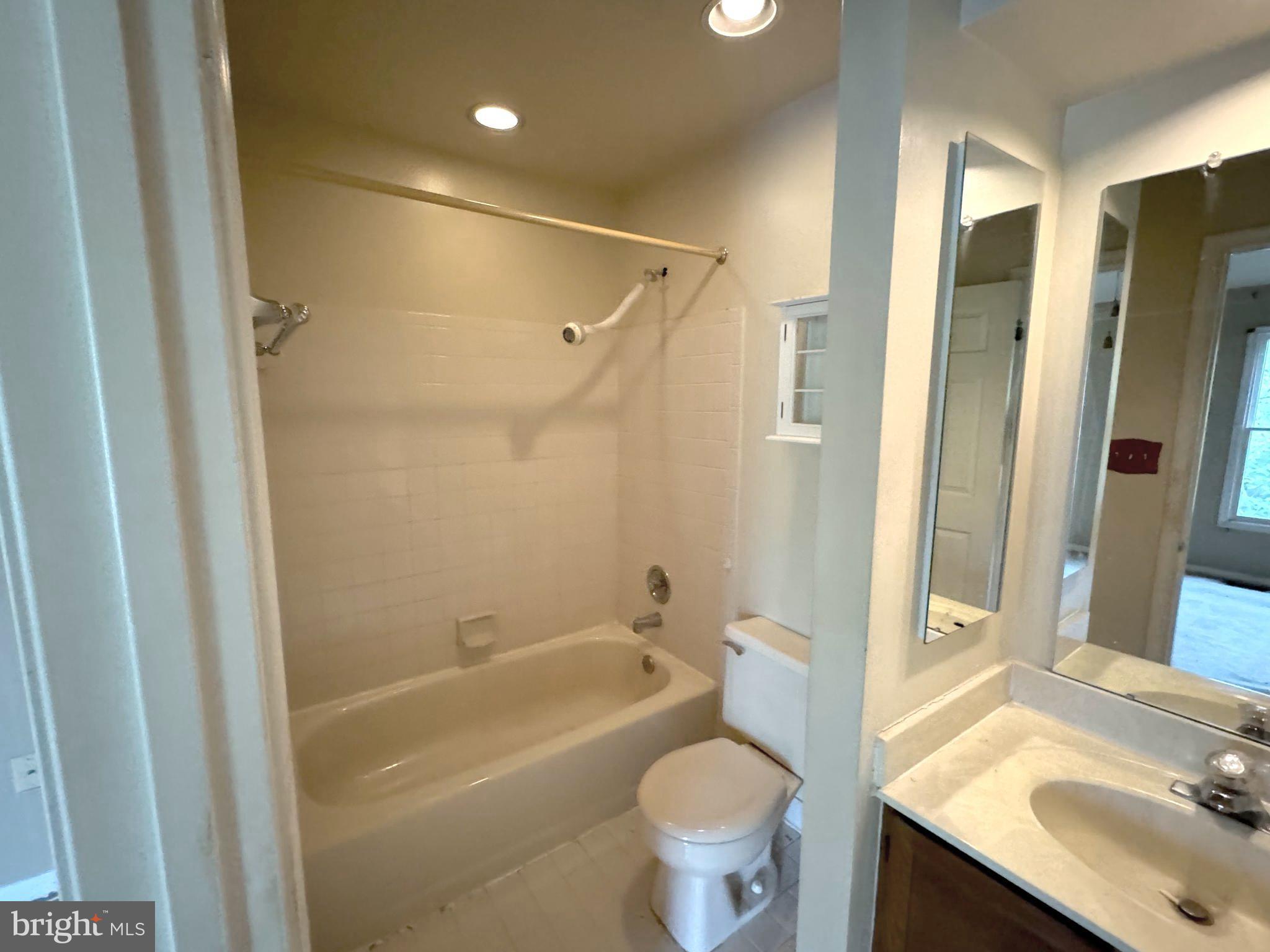 BOWLING BROOK FARMS - Residential