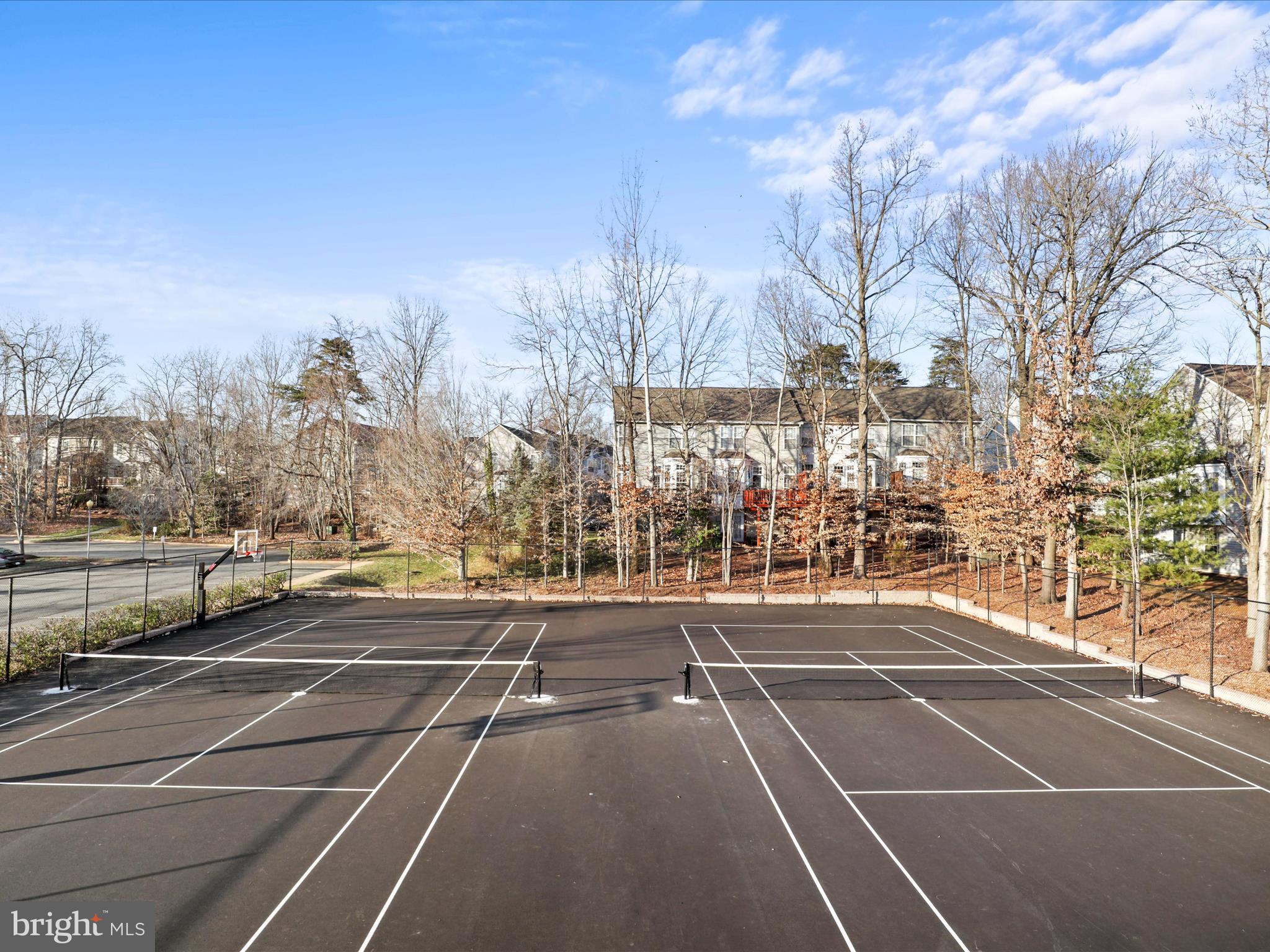 LOWES ISLAND - Residential