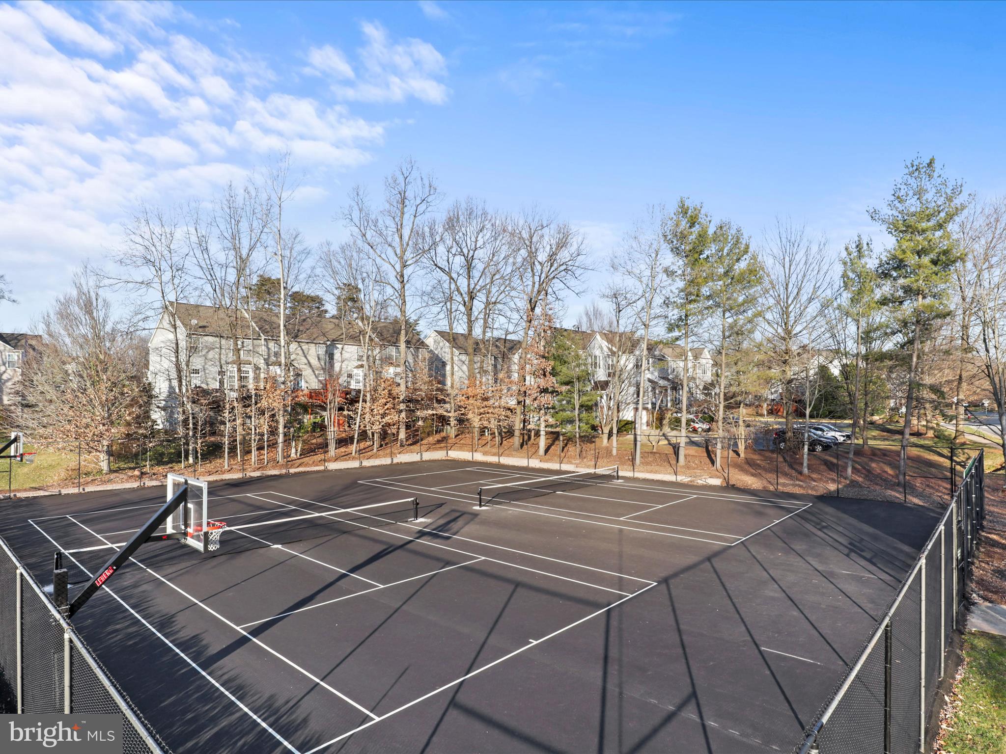 LOWES ISLAND - Residential