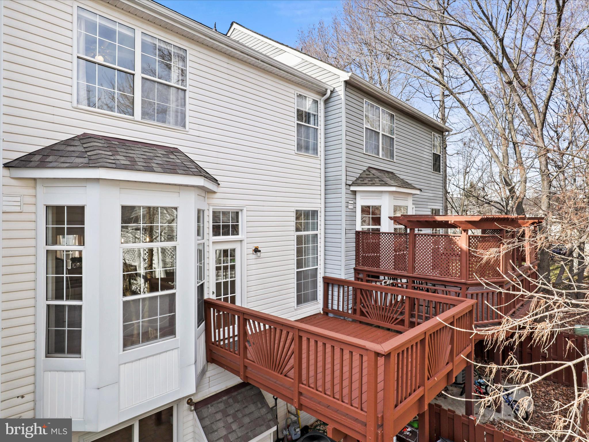 LOWES ISLAND - Residential