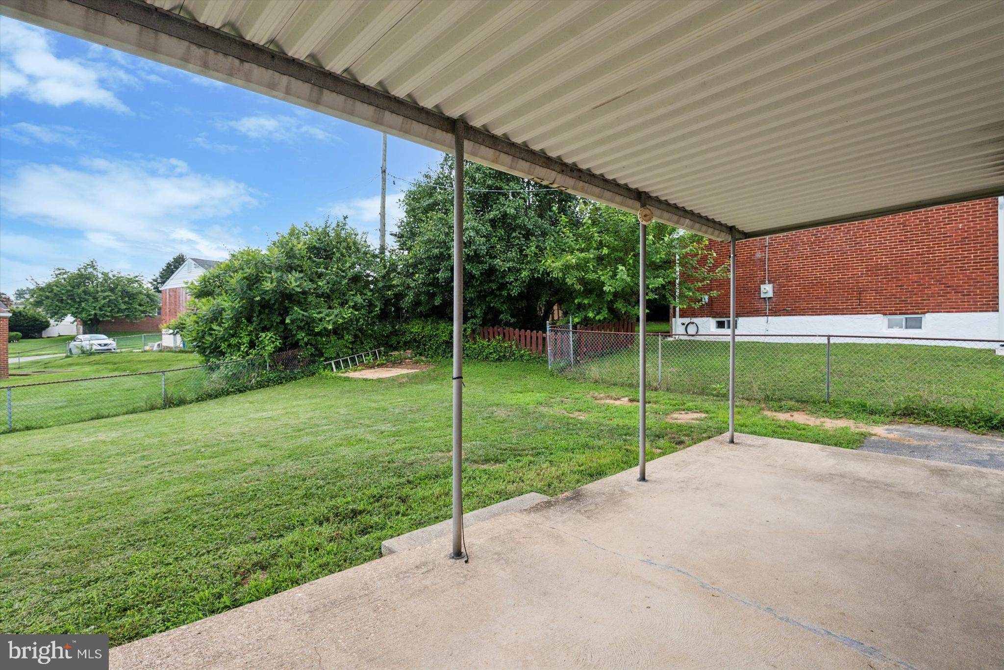 2 RADCLIFF COURT