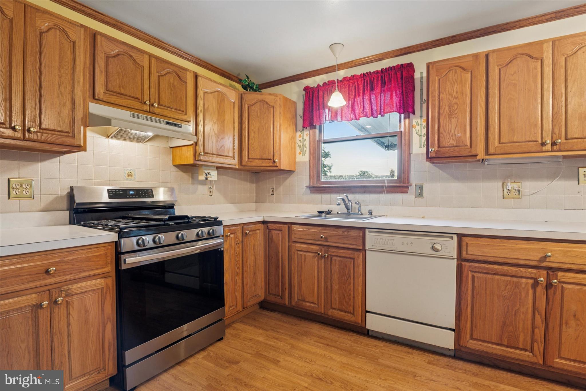 2 RADCLIFF COURT