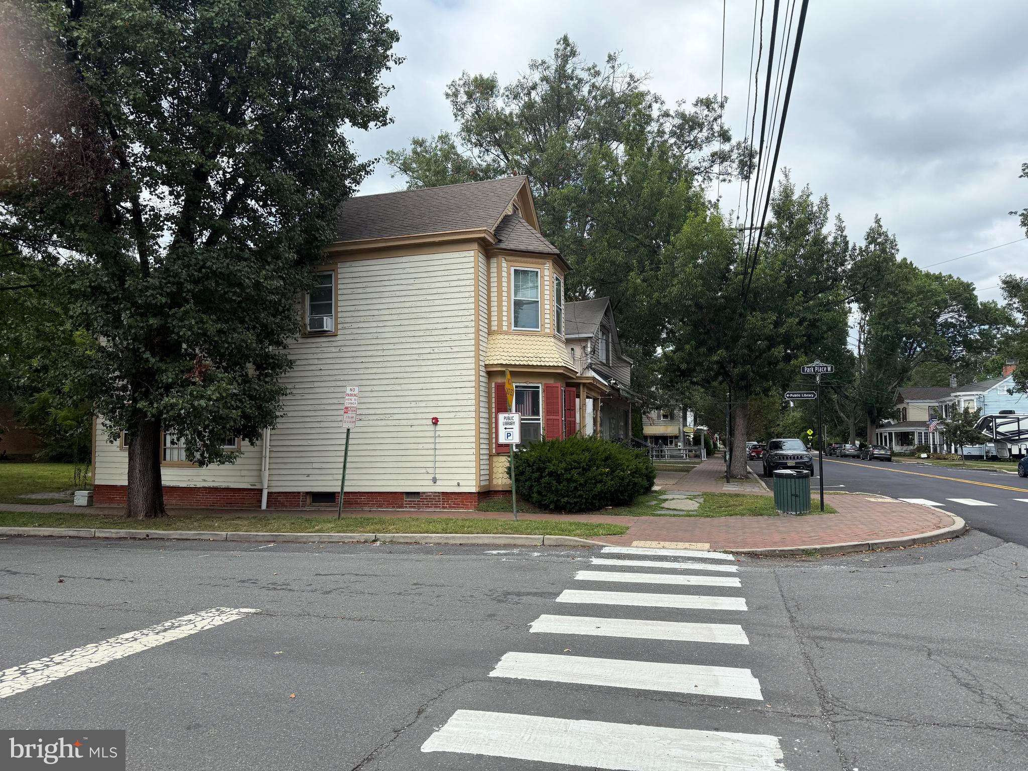 61 N MAIN ST STREET N