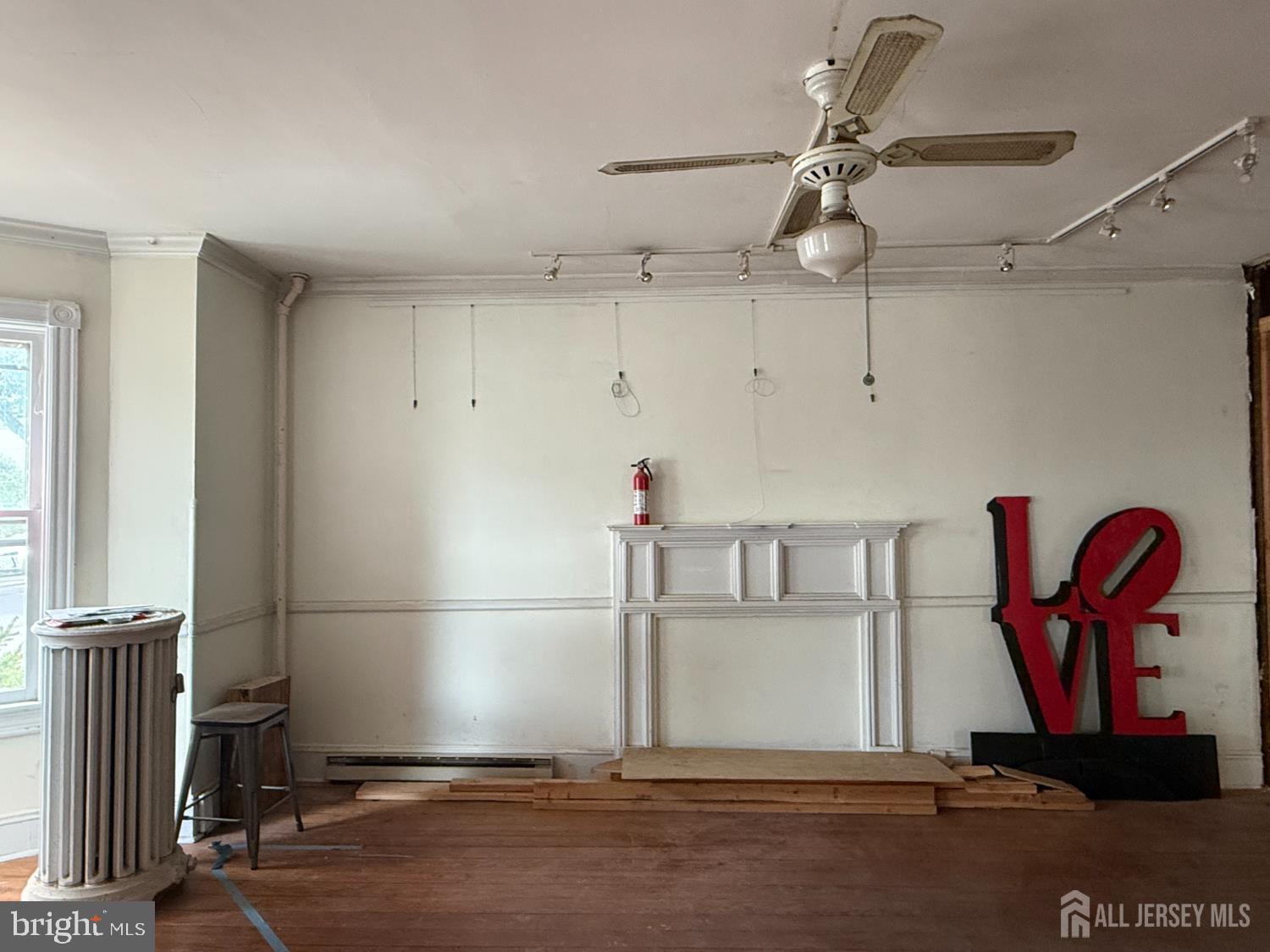 61 N MAIN ST STREET N