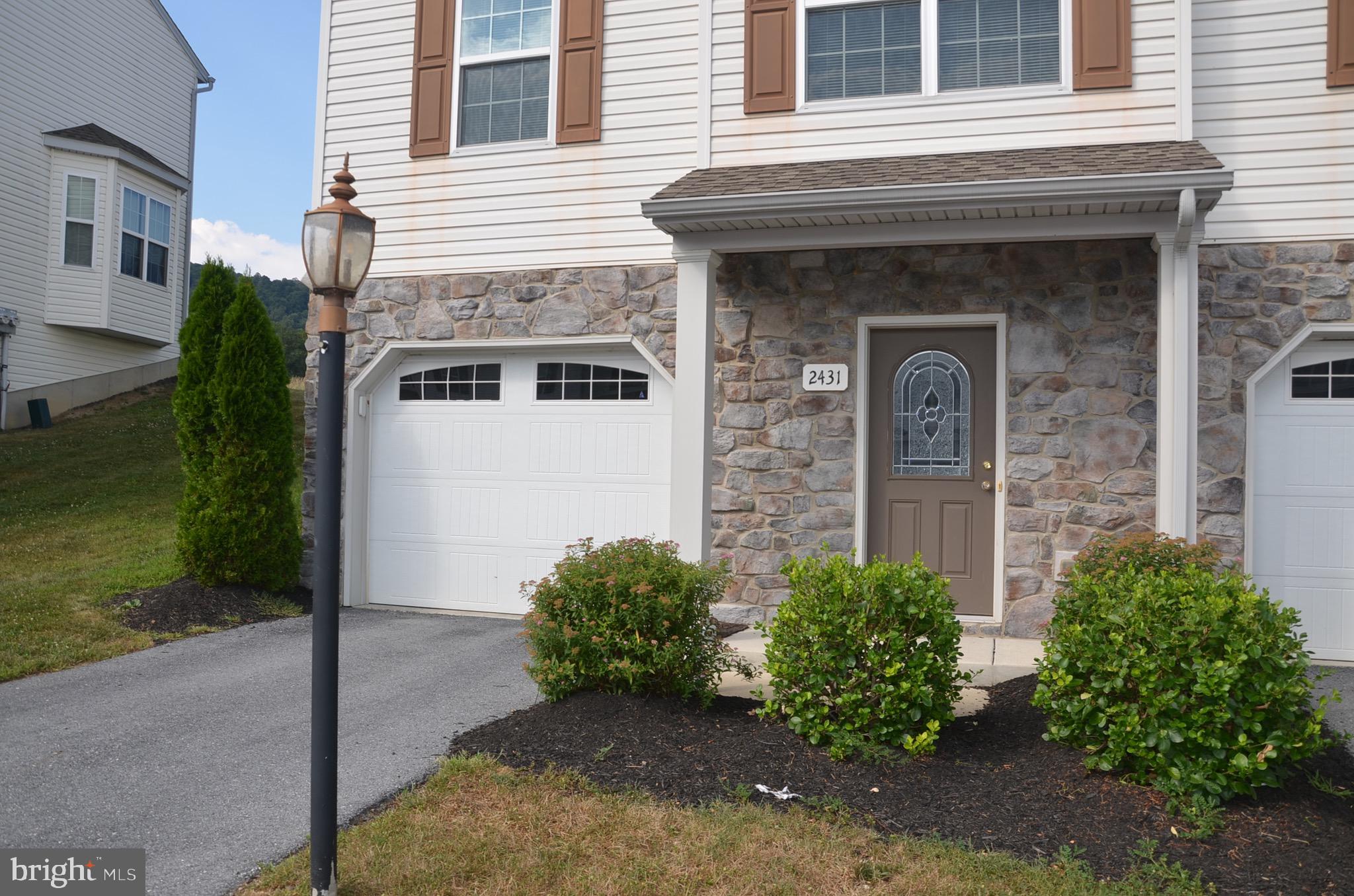 MARGARETS GROVE - Residential Lease