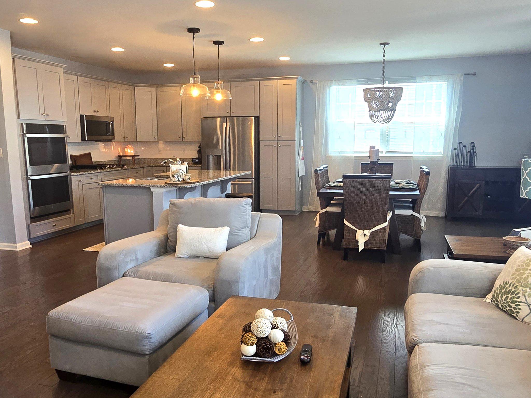 MERIDIAN CROSSING - Residential