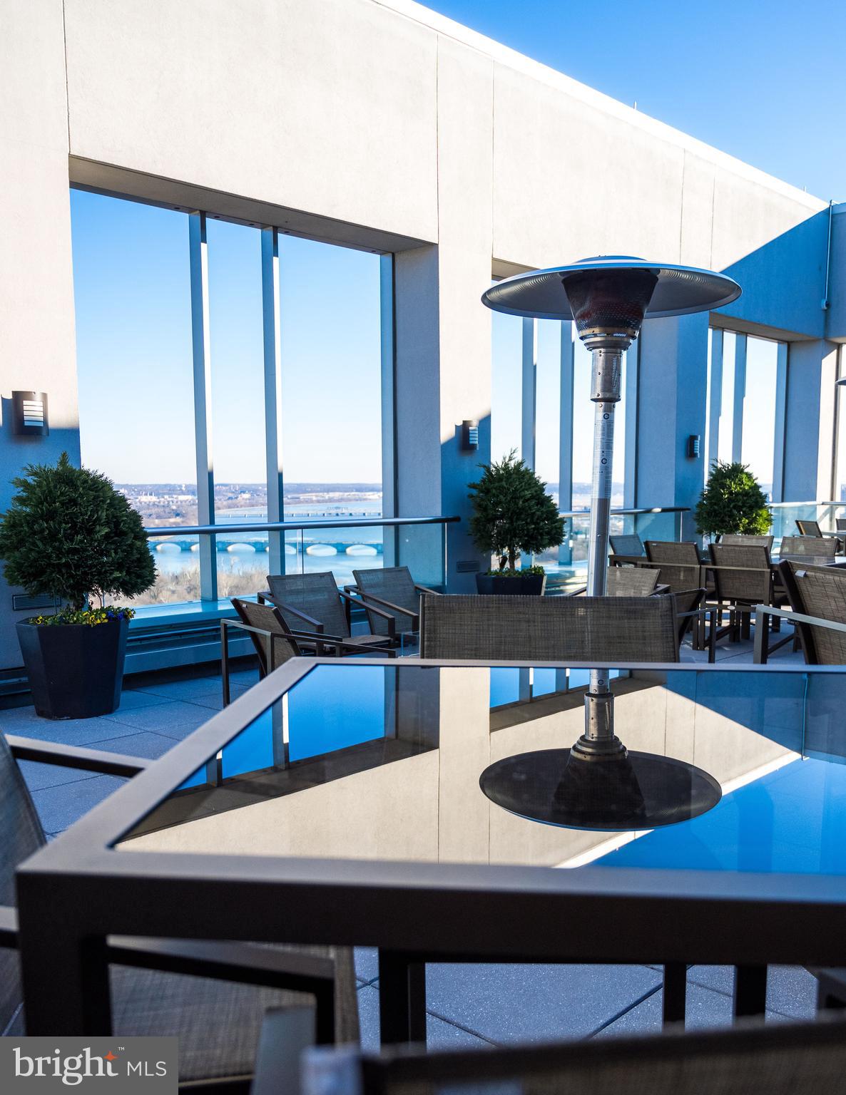 THE WATERVIEW - Residential
