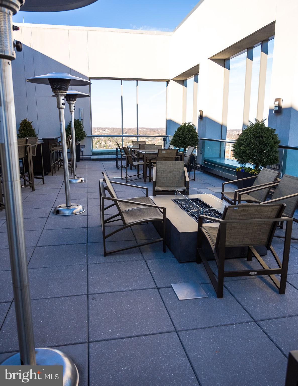 THE WATERVIEW - Residential