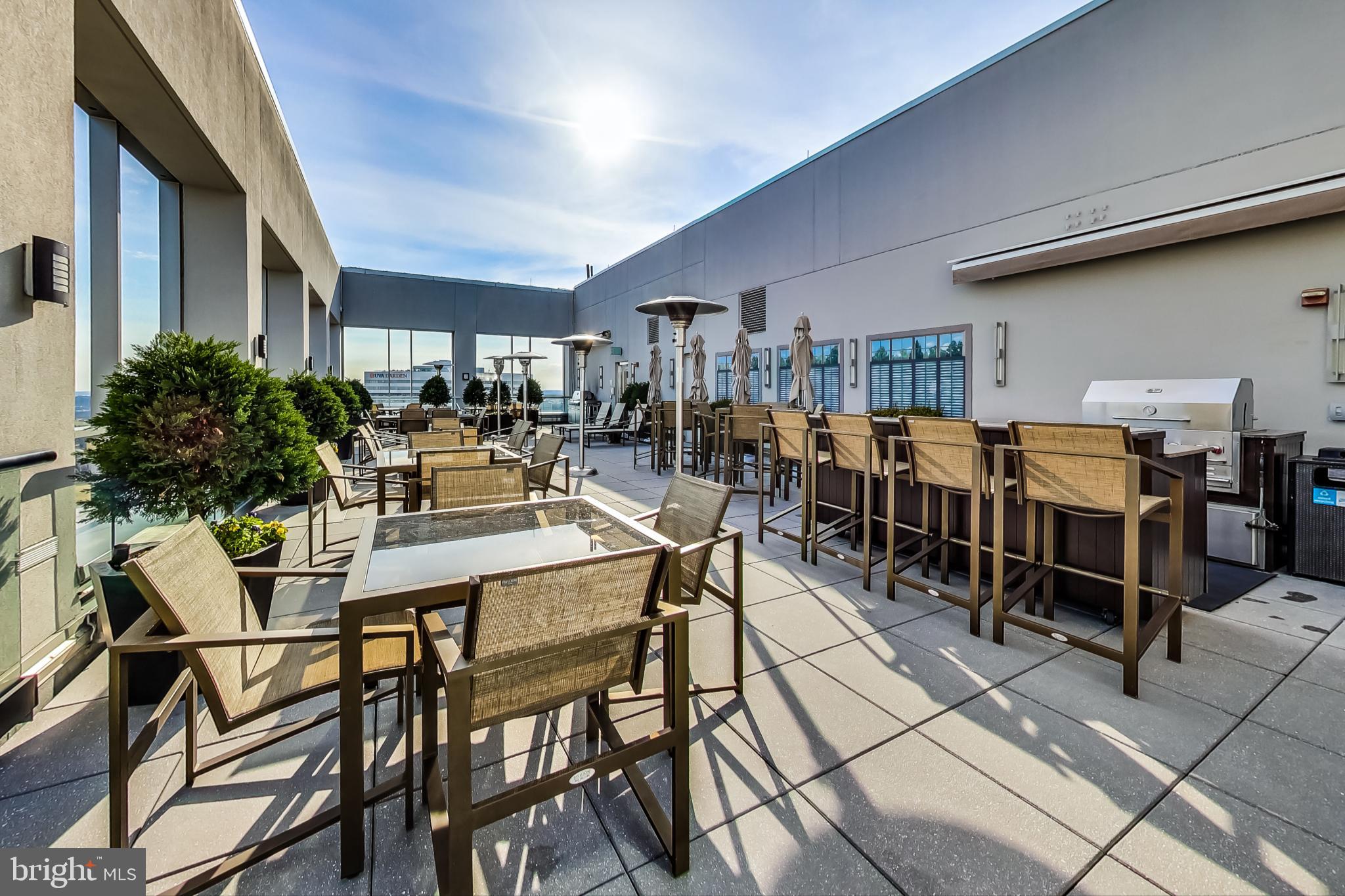 THE WATERVIEW - Residential