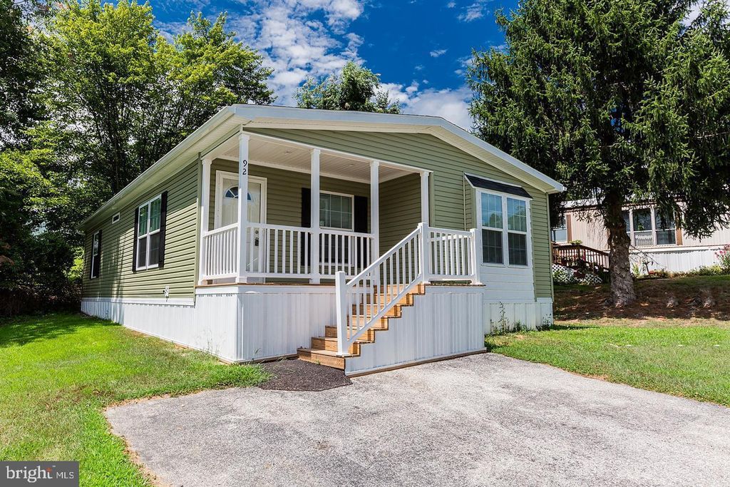 Photo of 92 Cherokee Drive, WINDSOR, PA 17366 (MLS # PAYK2094182)