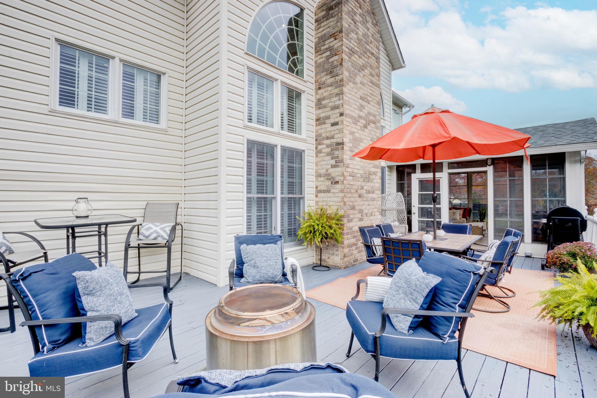 RIVER DOWNS - Residential