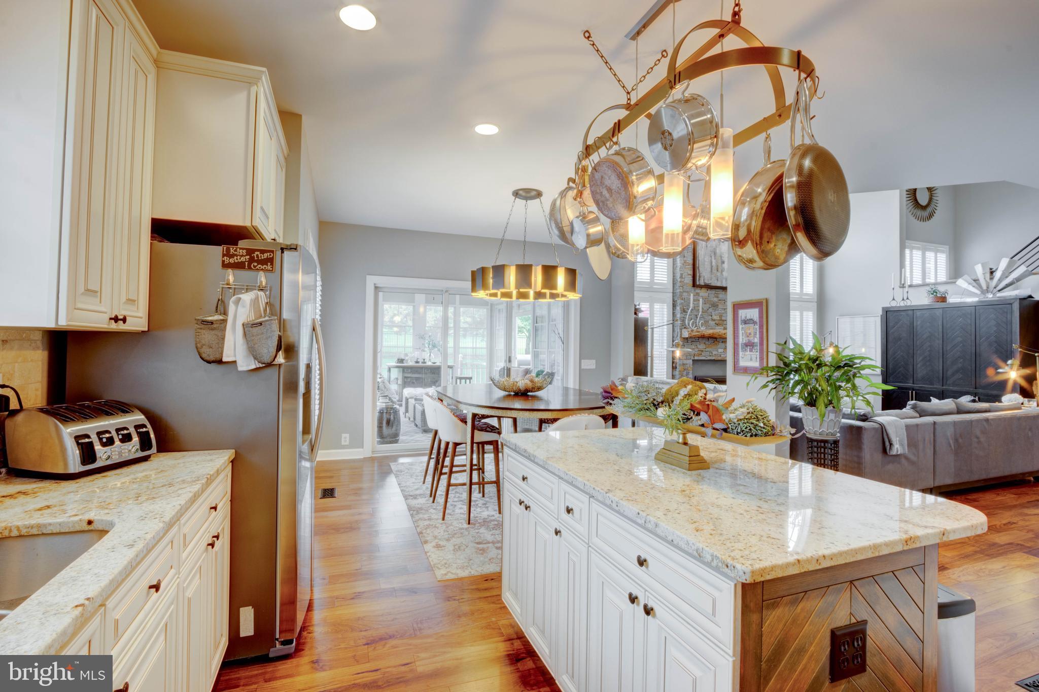 RIVER DOWNS - Residential