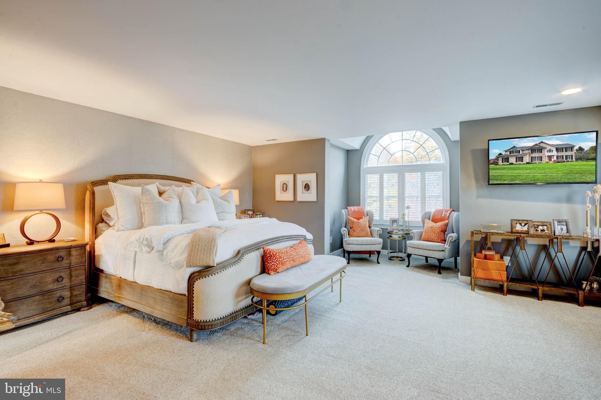 RIVER DOWNS - Residential