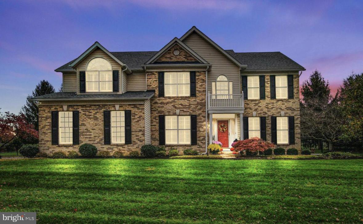 RIVER DOWNS - Residential