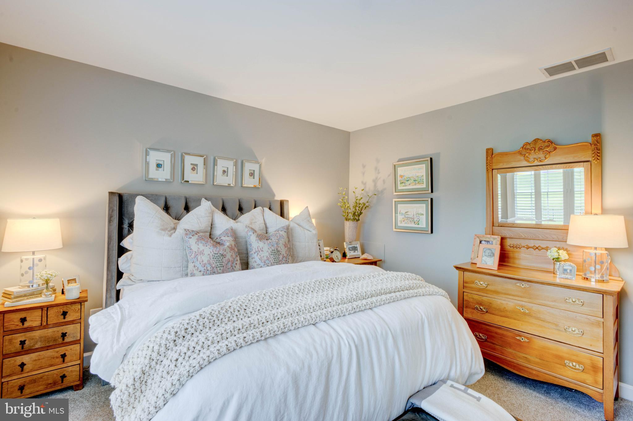 RIVER DOWNS - Residential