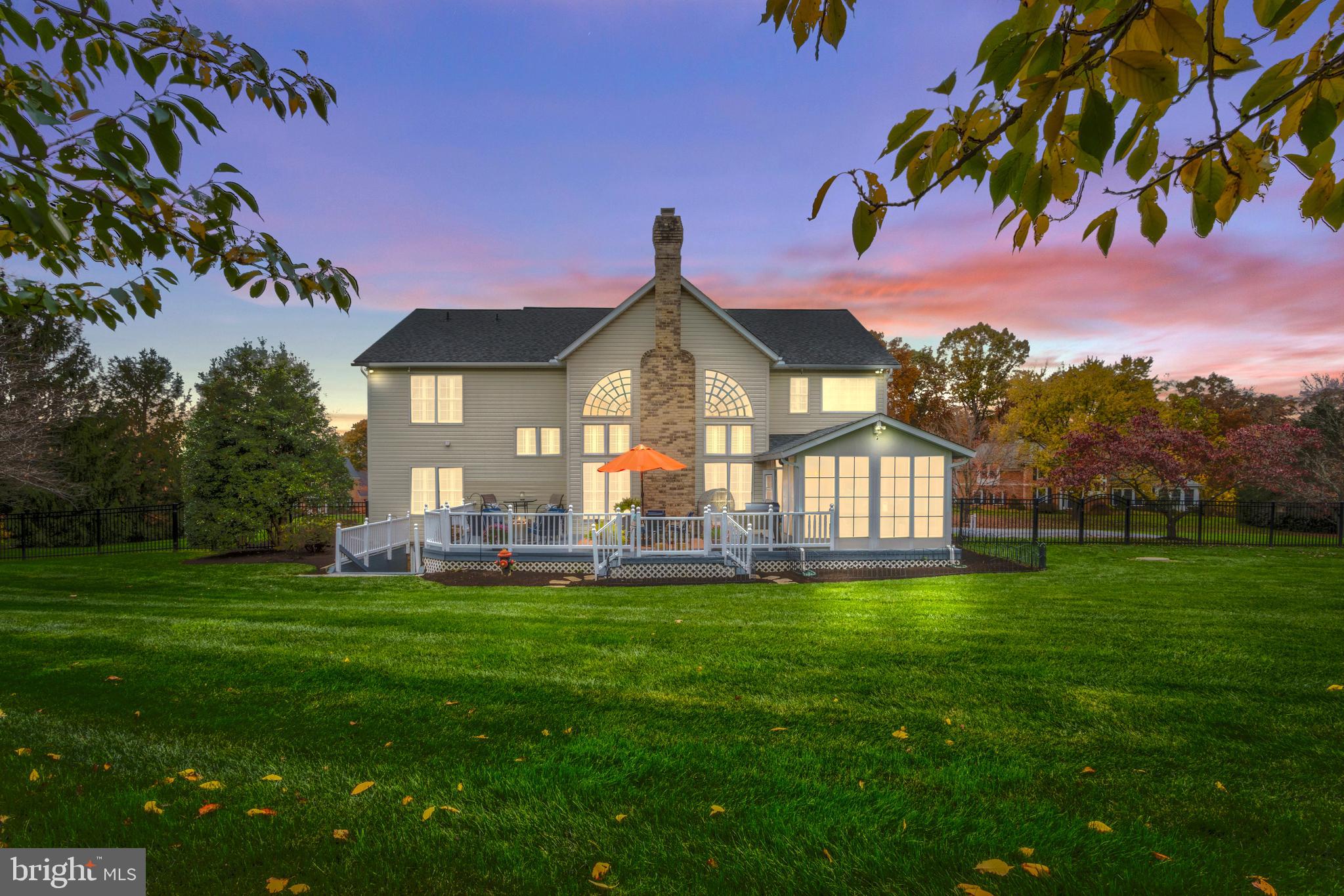 RIVER DOWNS - Residential