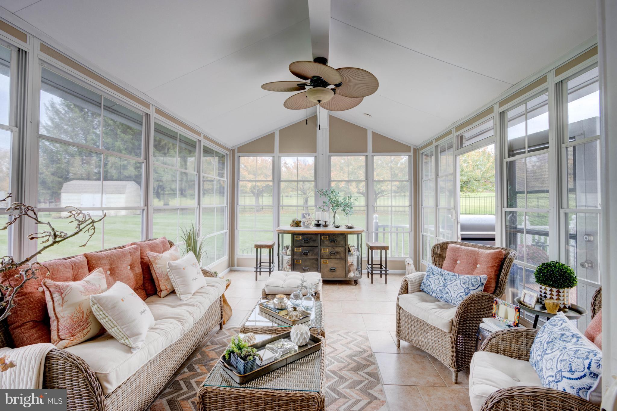 RIVER DOWNS - Residential