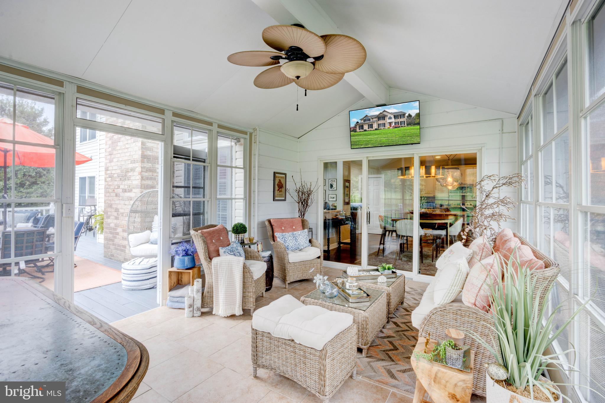 RIVER DOWNS - Residential