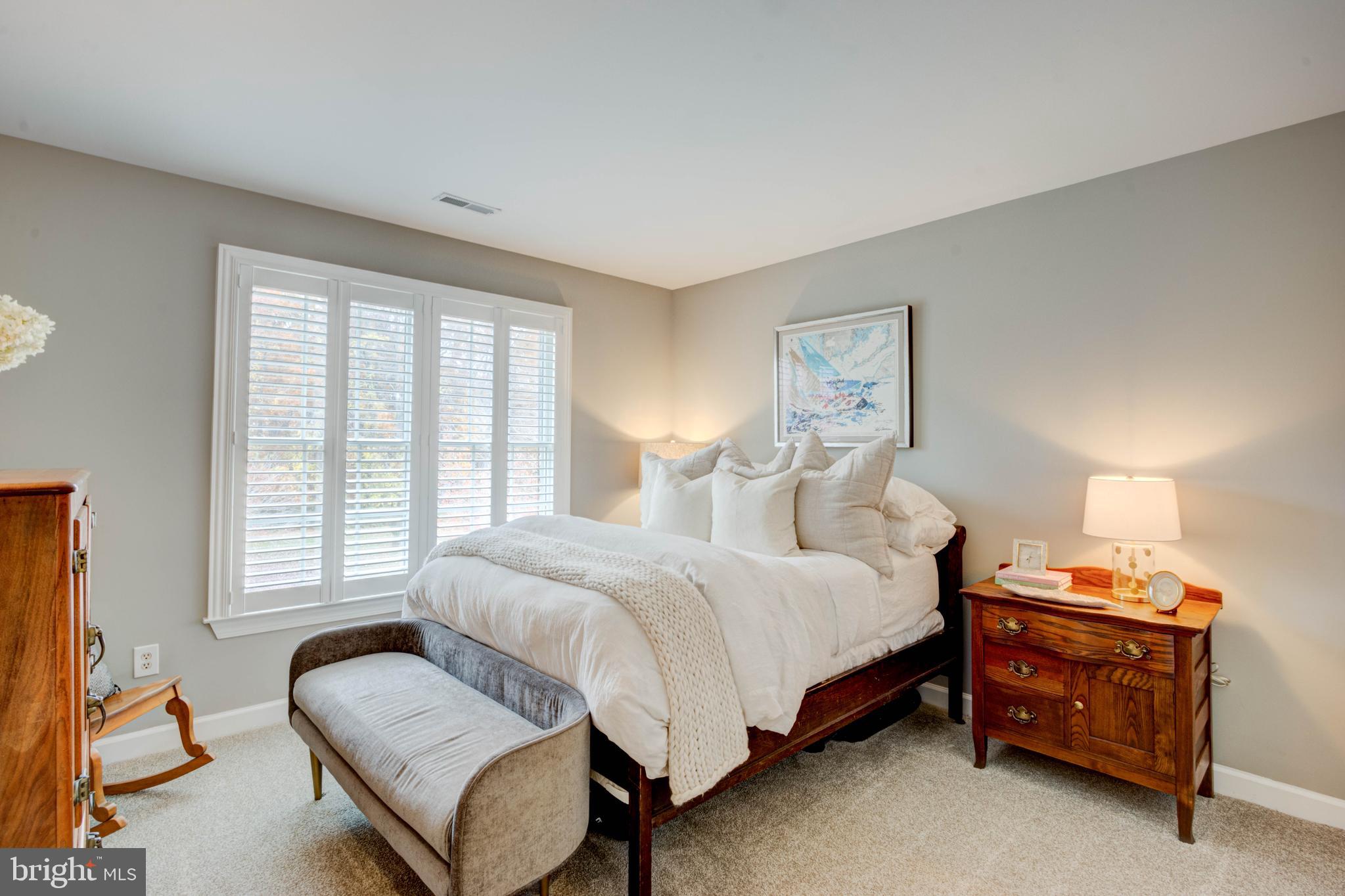 RIVER DOWNS - Residential