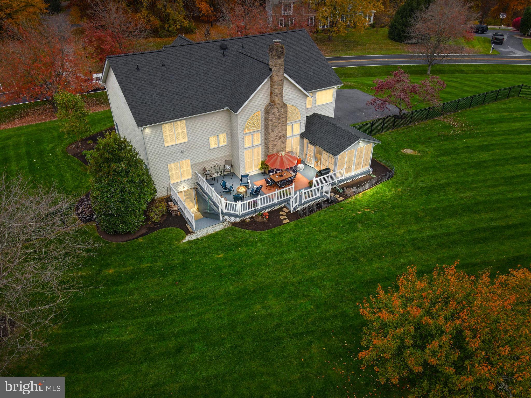 RIVER DOWNS - Residential