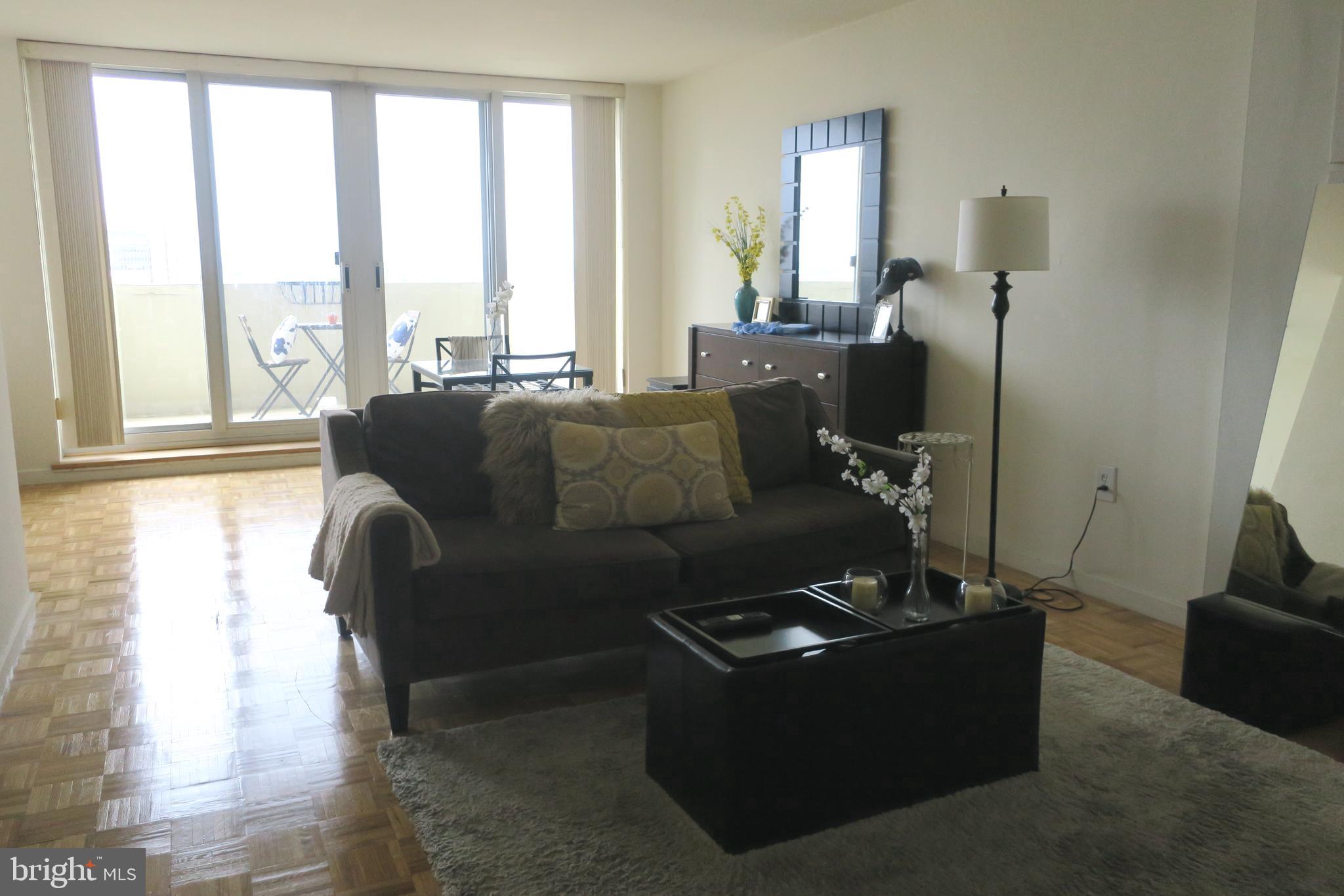 WASHINGTON SQ - Residential Lease