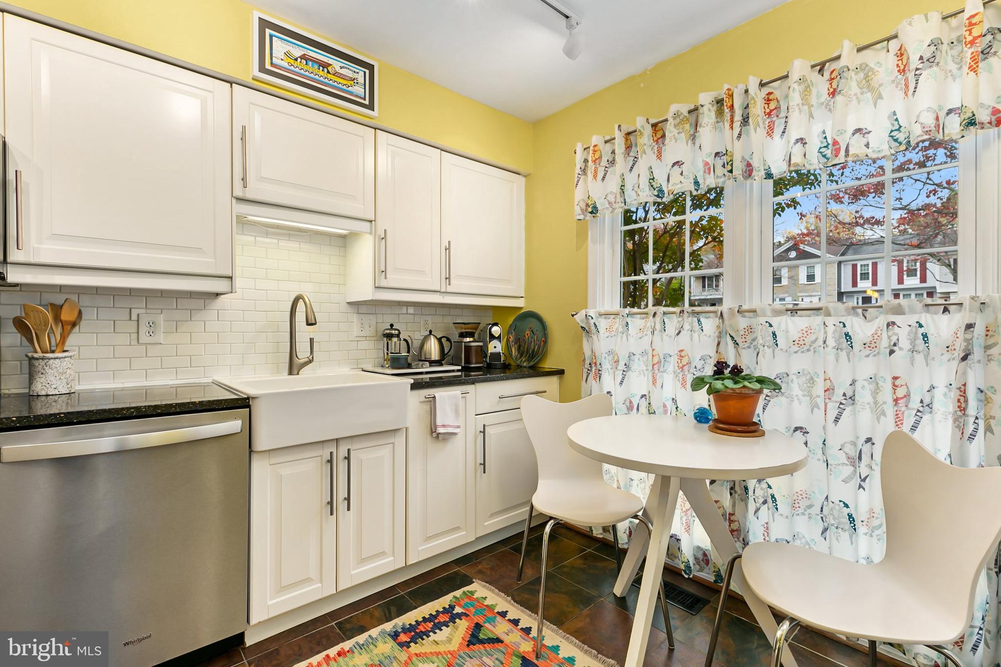 DUMONT OAKS - Residential