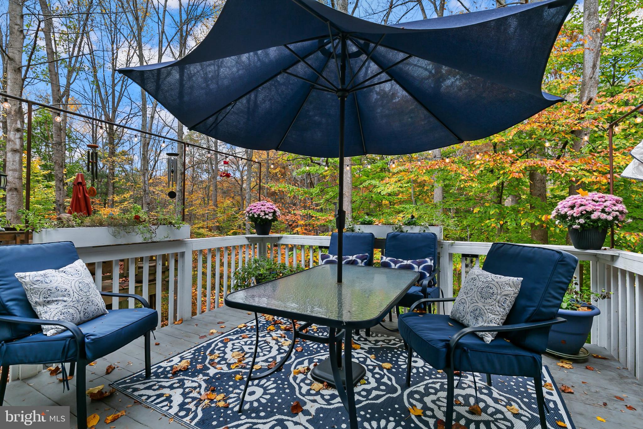 DUMONT OAKS - Residential