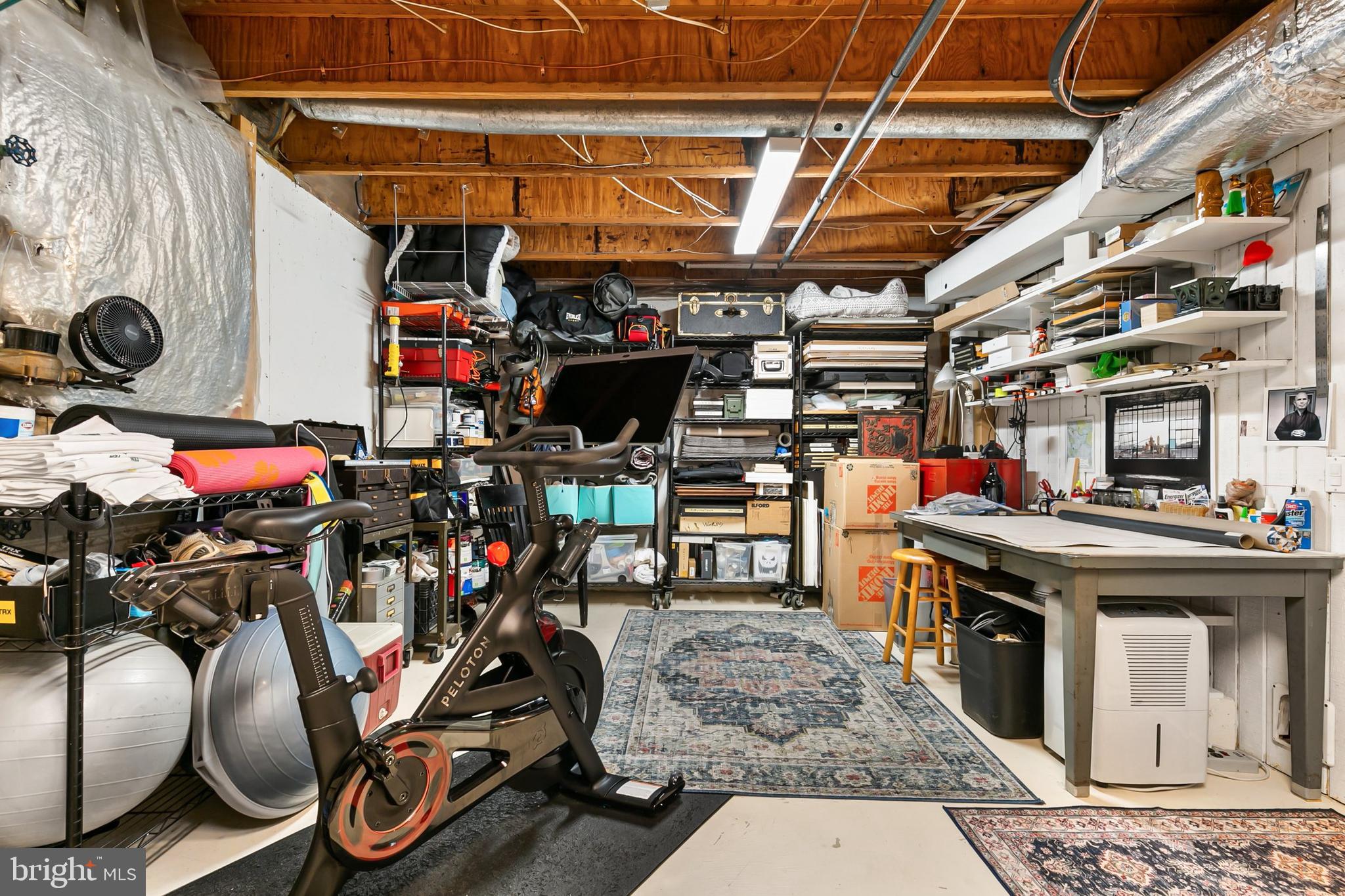 DUMONT OAKS - Residential