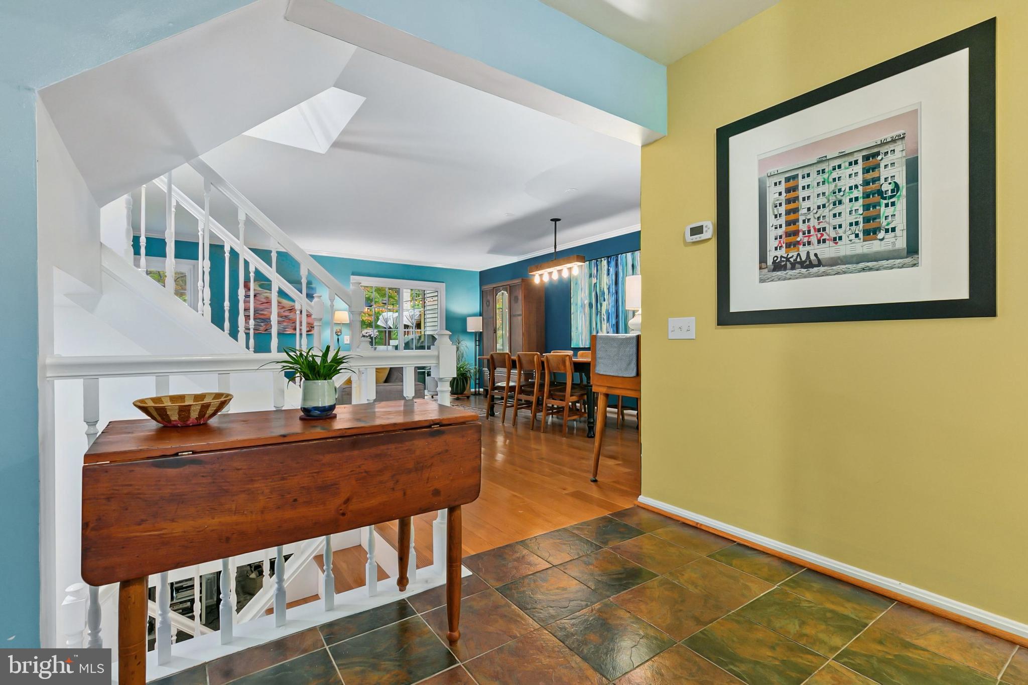 DUMONT OAKS - Residential