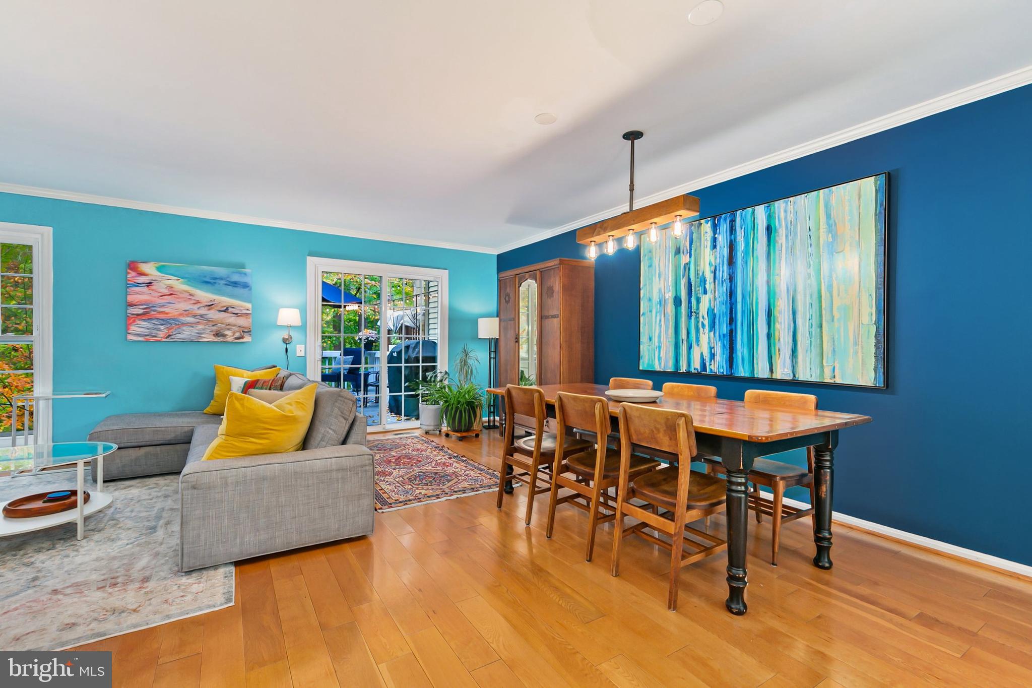 DUMONT OAKS - Residential