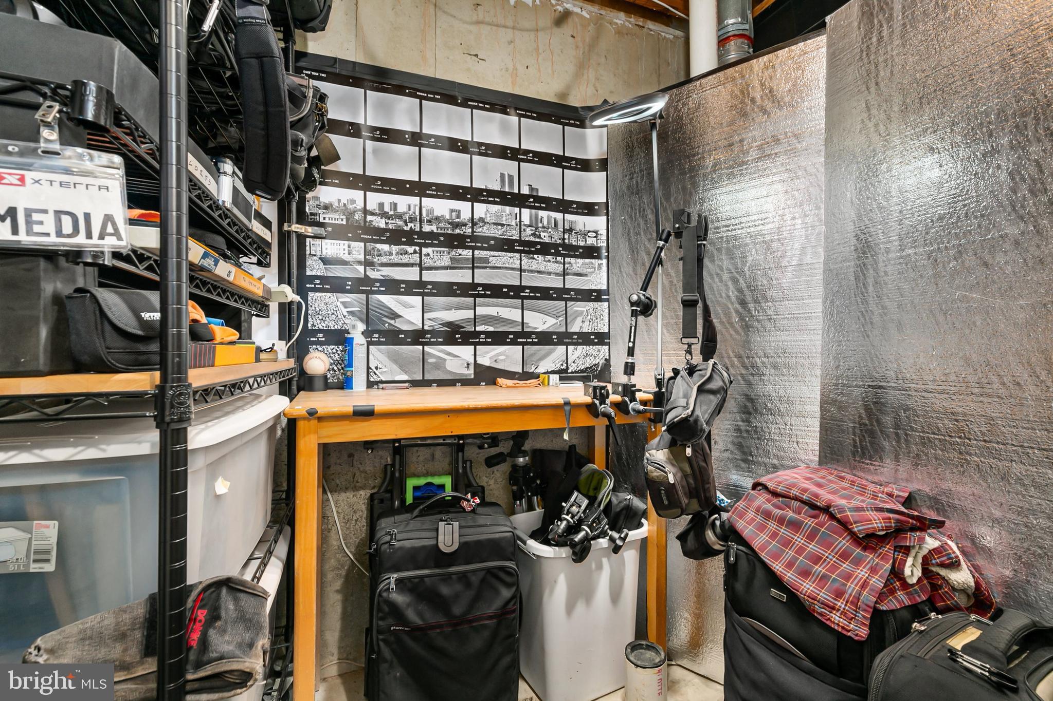 DUMONT OAKS - Residential