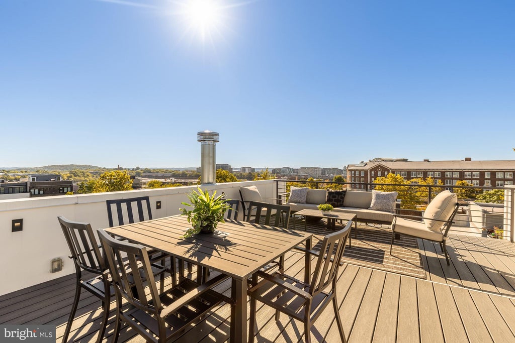 Photo of 163 U Street NE #2, WASHINGTON, DC 20002 (MLS # DCDC2286496)