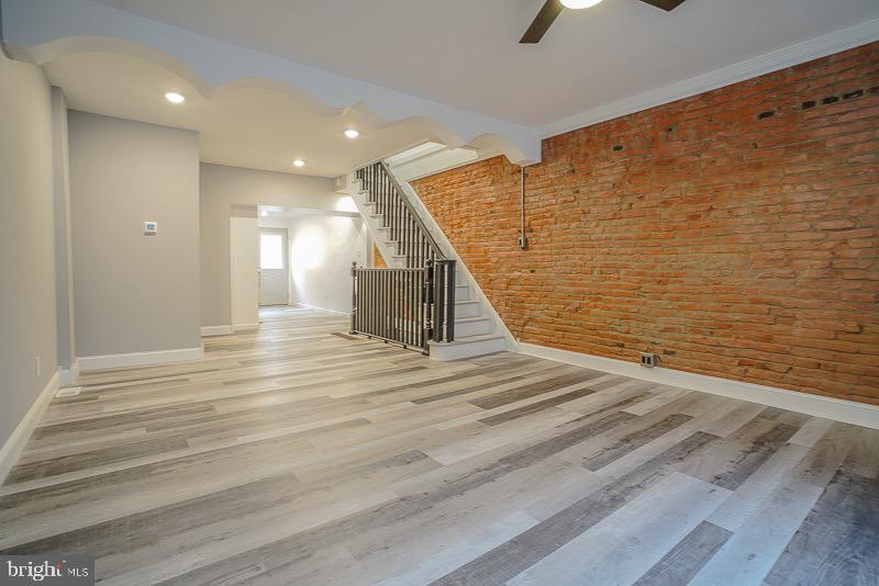PORT RICHMOND - Residential
