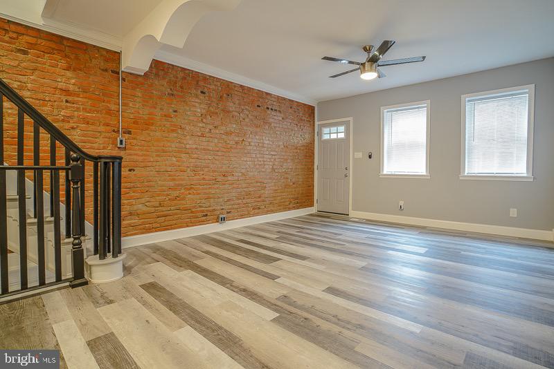PORT RICHMOND - Residential