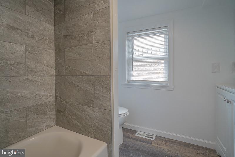 PORT RICHMOND - Residential