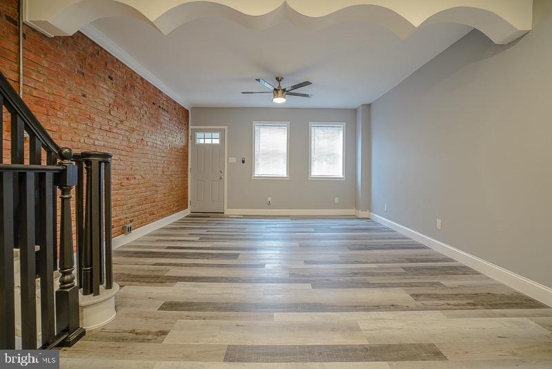 PORT RICHMOND - Residential