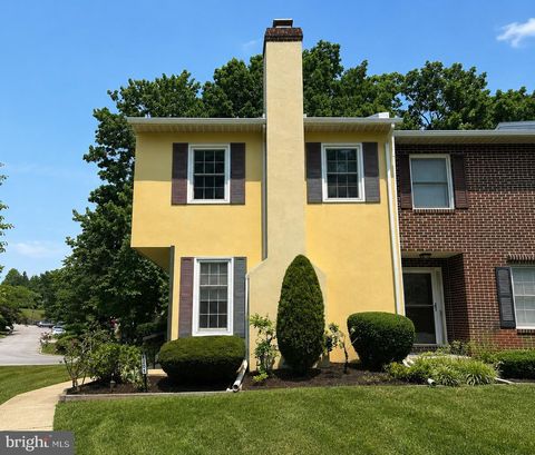 Photo of 1201 Denise Circle, PHOENIXVILLE, PA 19460 (MLS # PACT2130190)