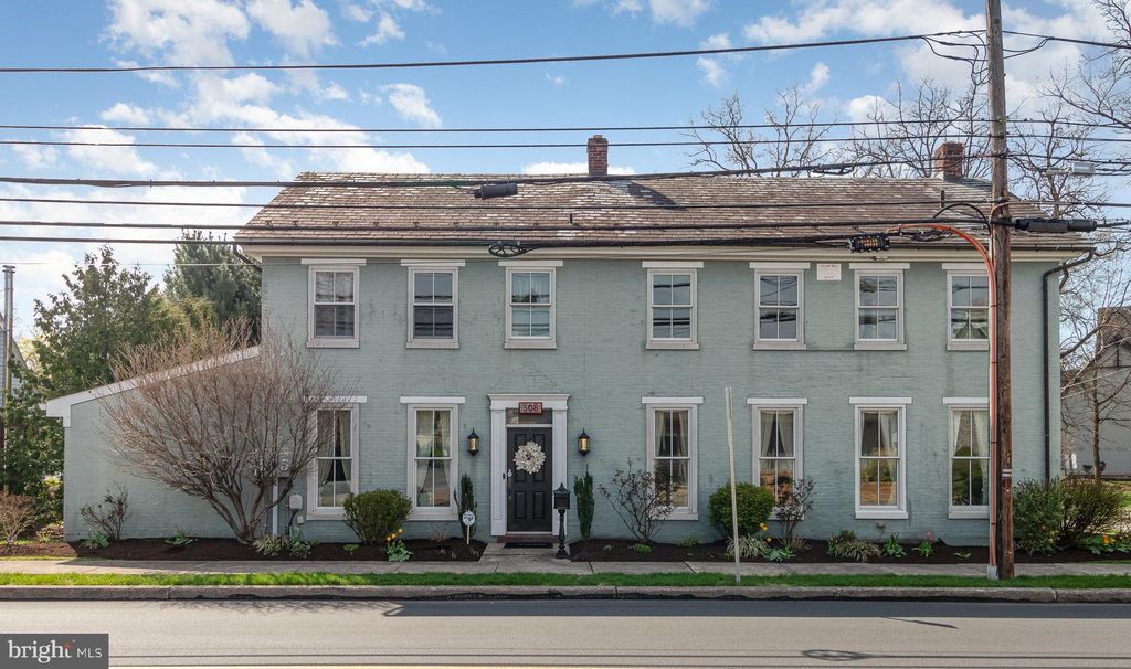 Photo of 308 E Derry Road, HERSHEY, PA 17033 (MLS # PADA2044862)