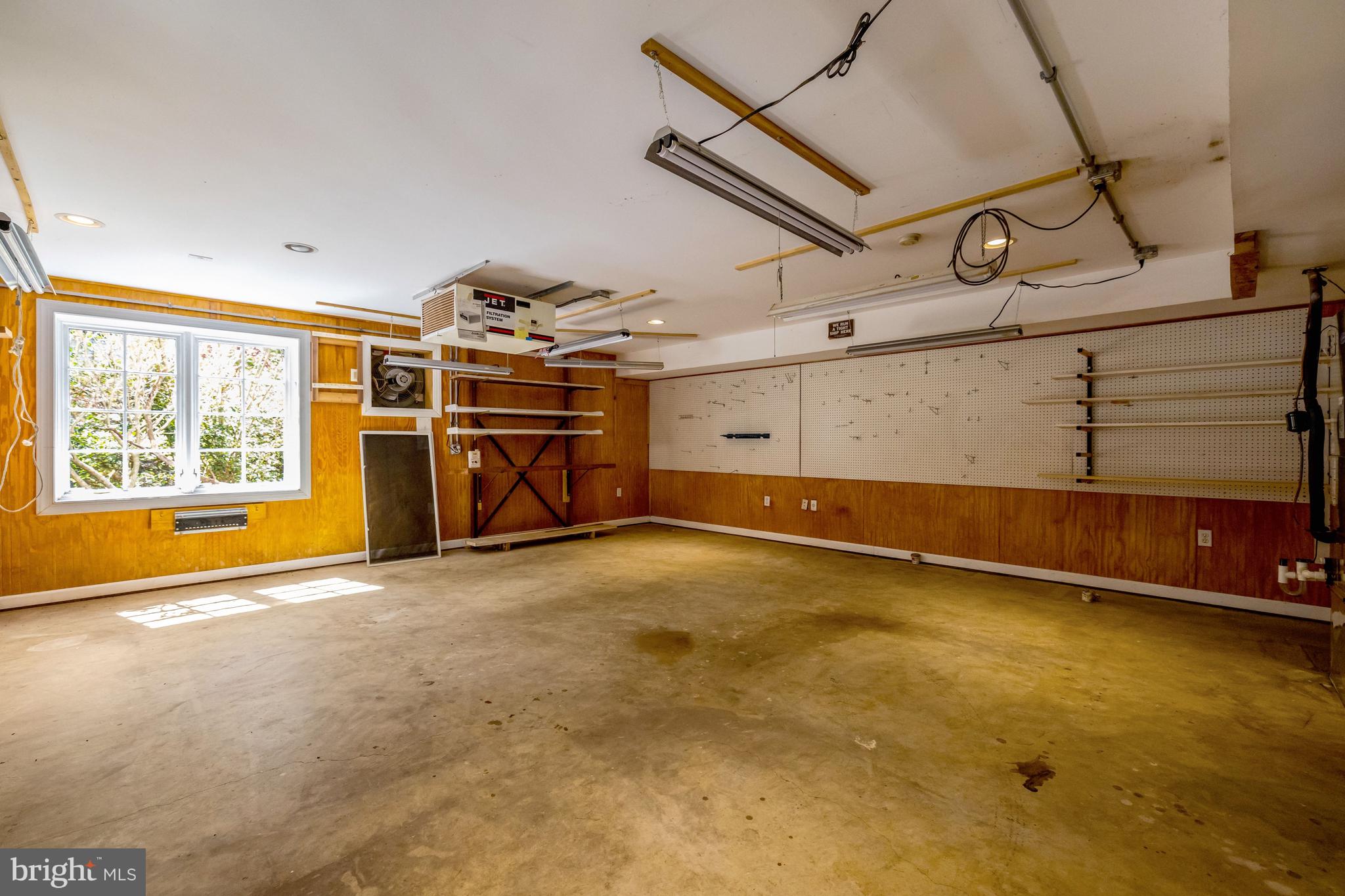 LANGLEY OAKS - Residential