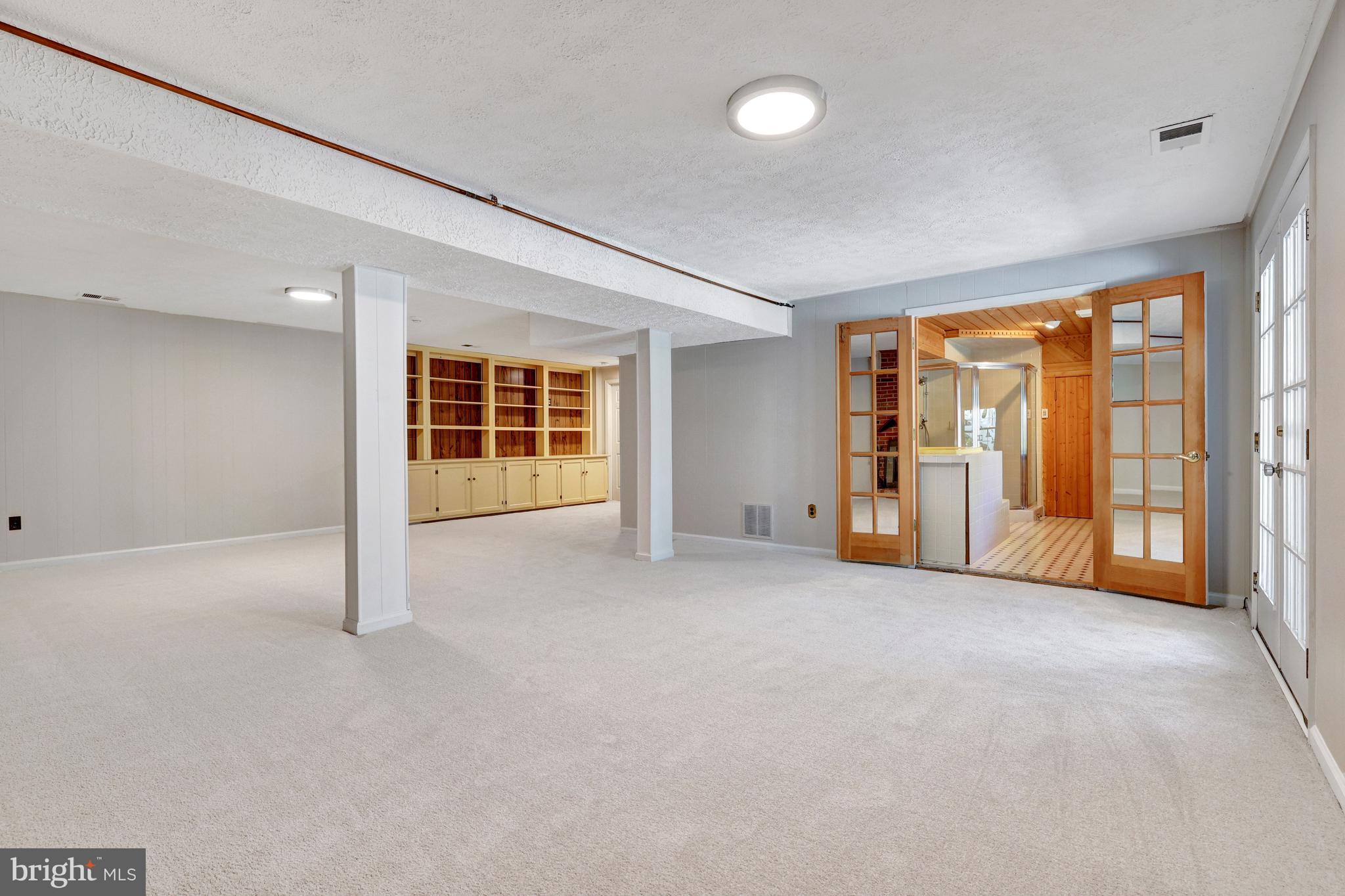 LANGLEY OAKS - Residential