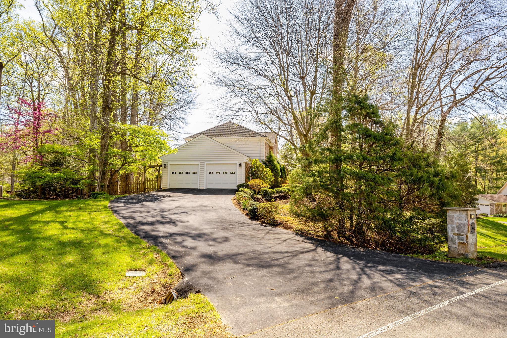 LANGLEY OAKS - Residential