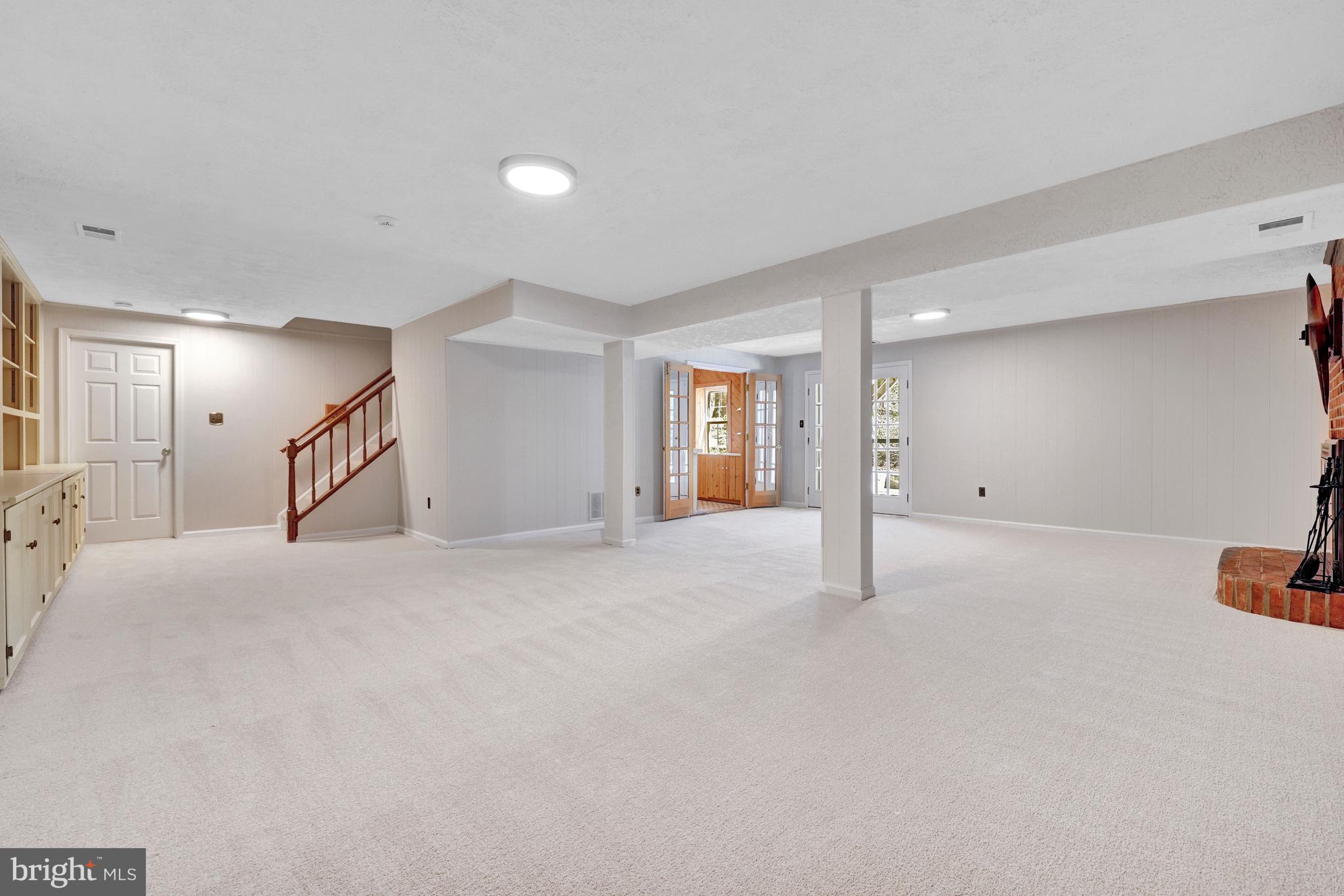 LANGLEY OAKS - Residential