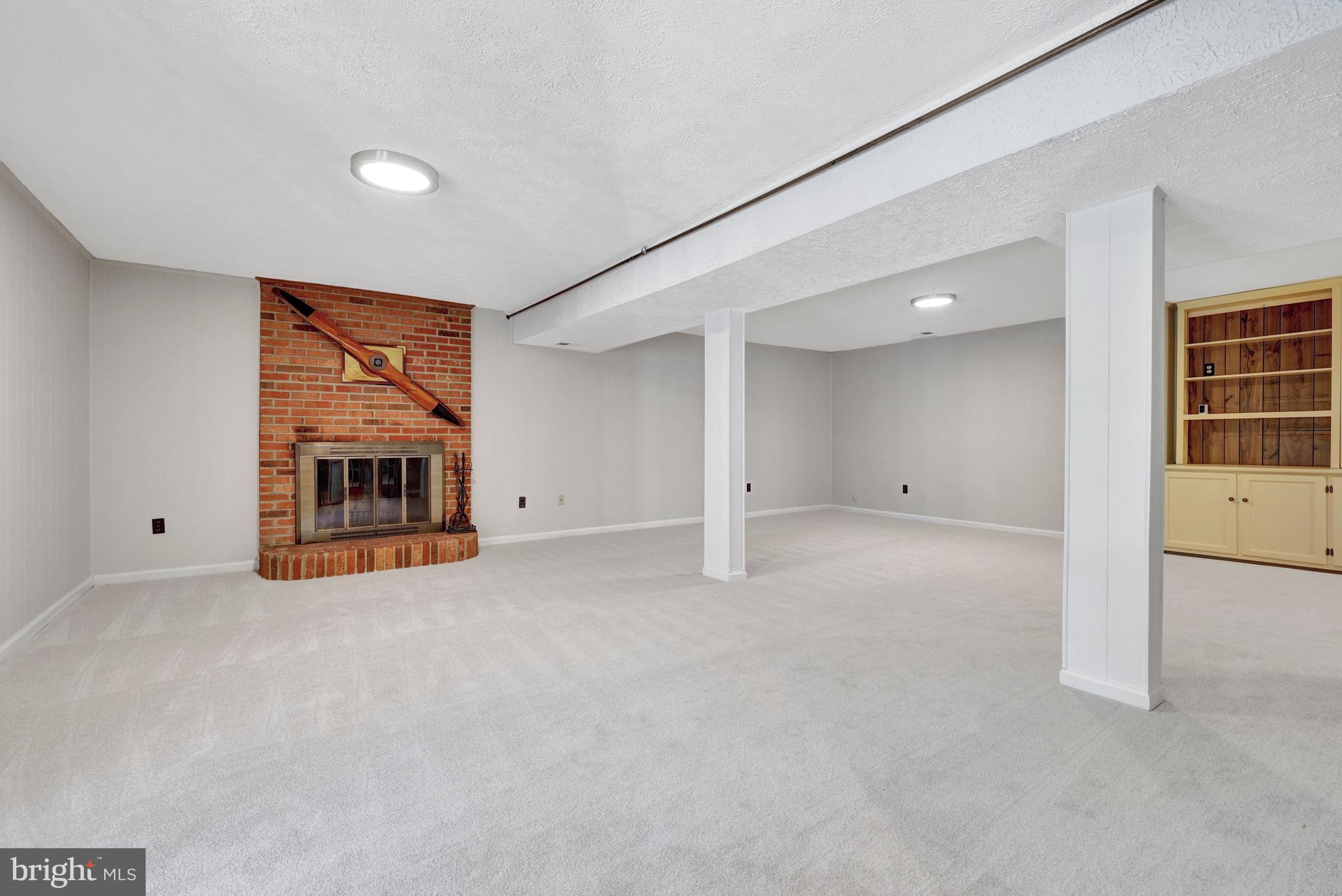 LANGLEY OAKS - Residential