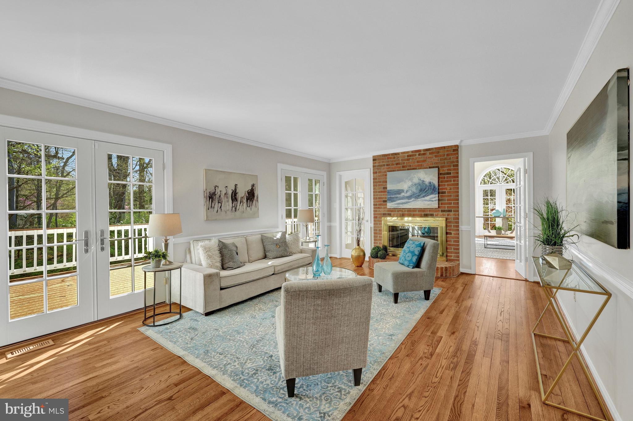 LANGLEY OAKS - Residential