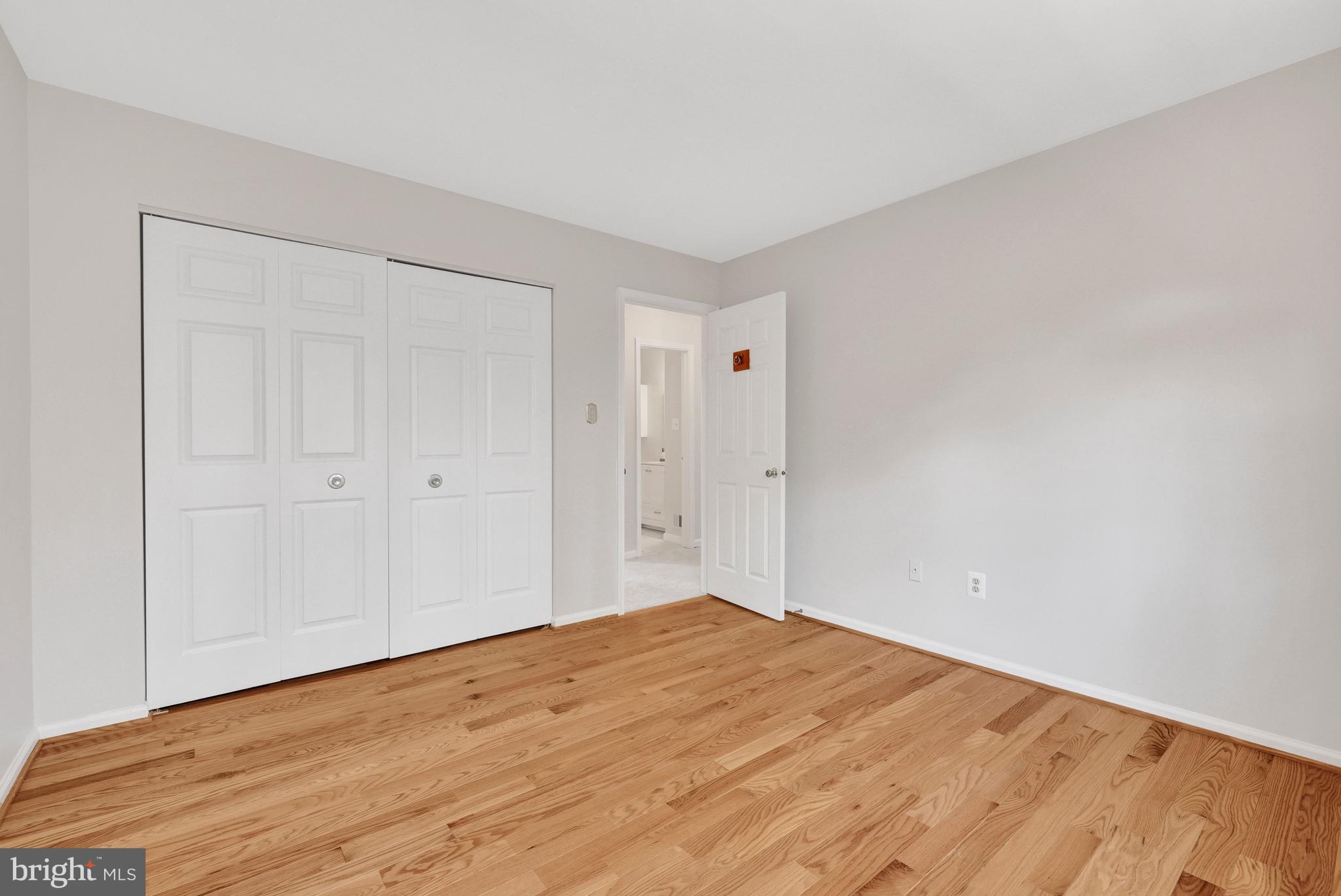 LANGLEY OAKS - Residential